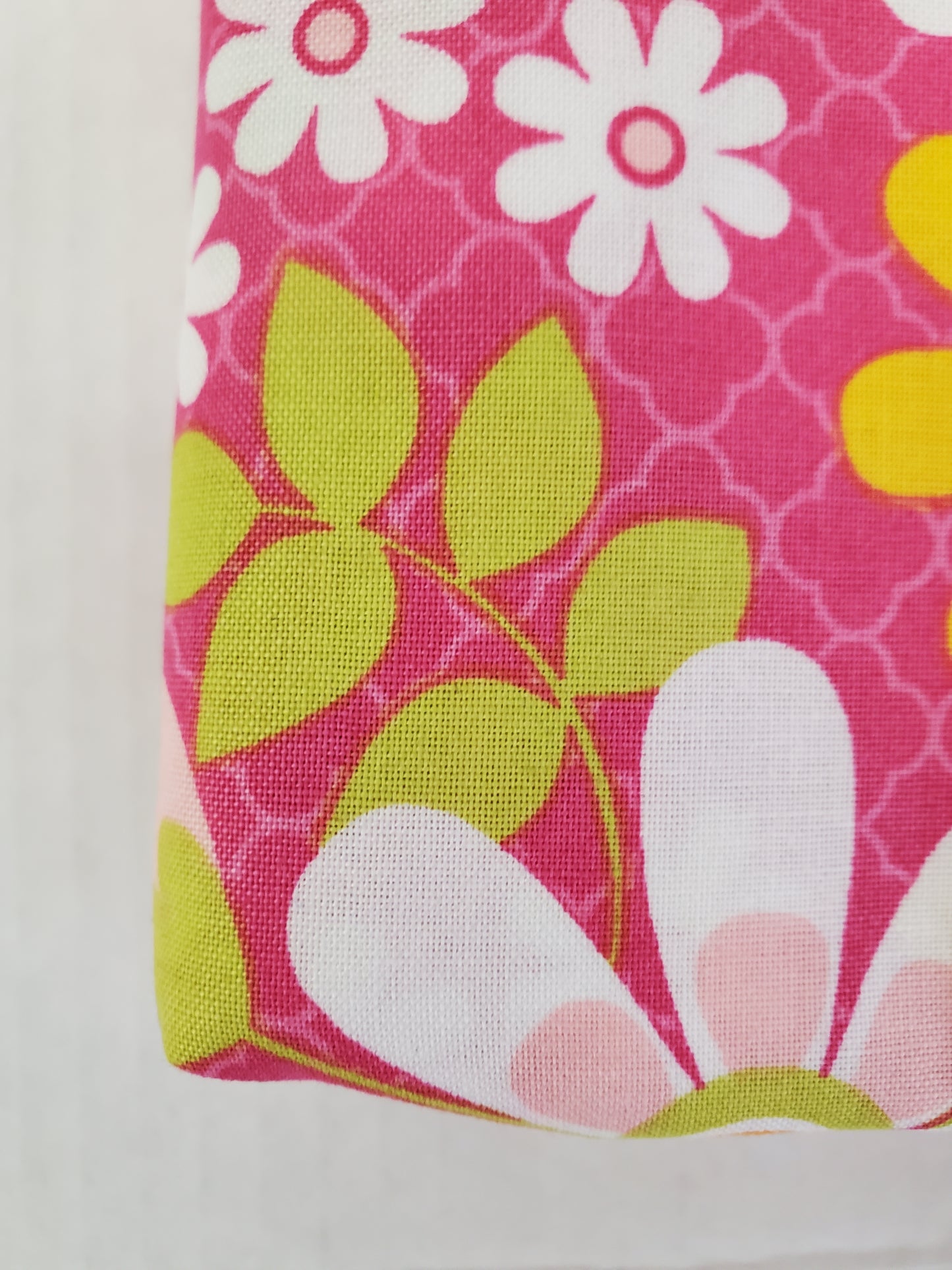 Lily and Loom Daisy Delights Sweet Bouquet