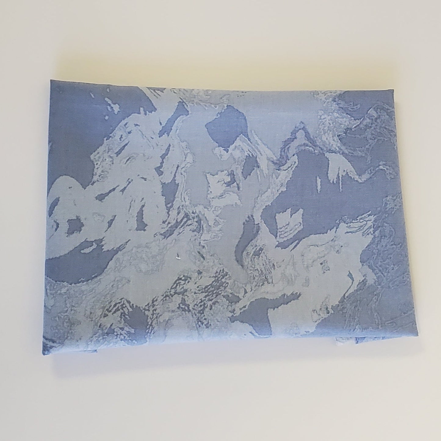 Collage Airy Masquerade Back