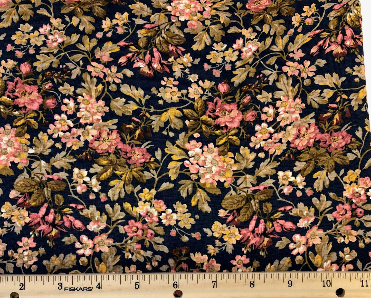 Plume Medium Floral Navy