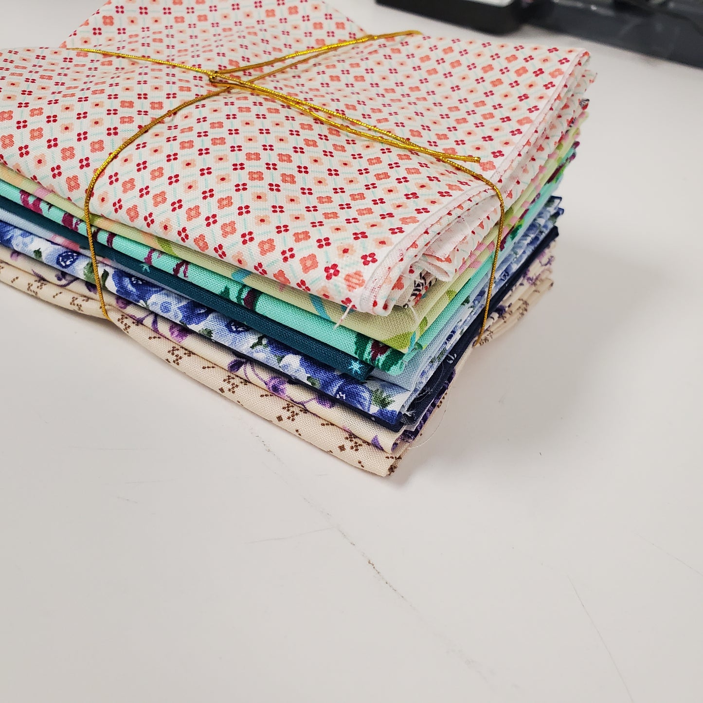 Fat Quarter Bundle 10 Pieces - Meow Mix