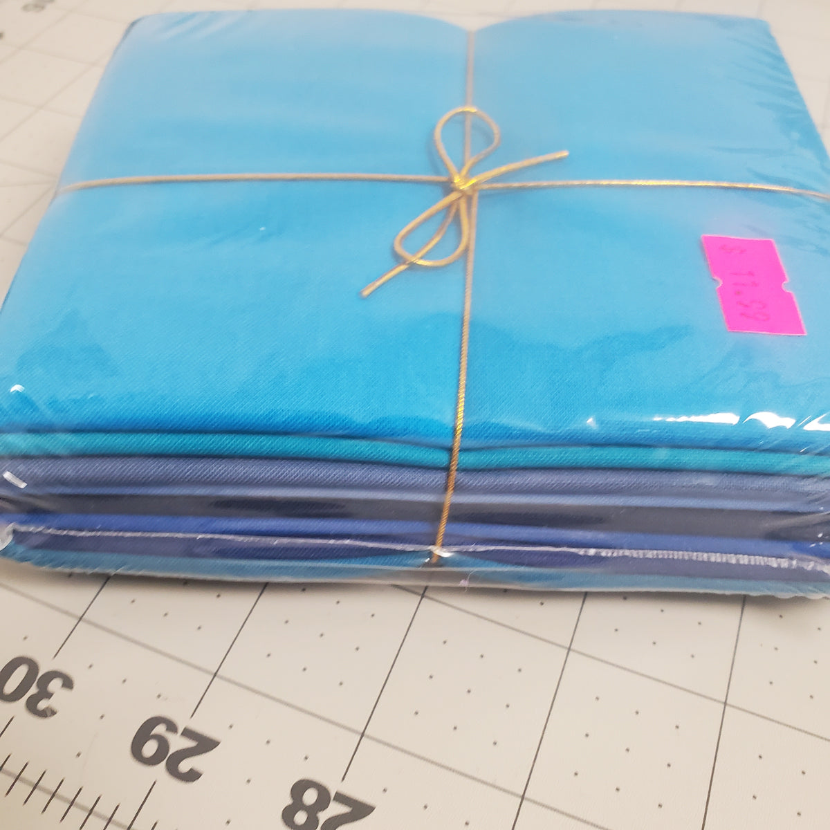 Fat Quarter Bundle 8 Pieces - Blue Spectrum